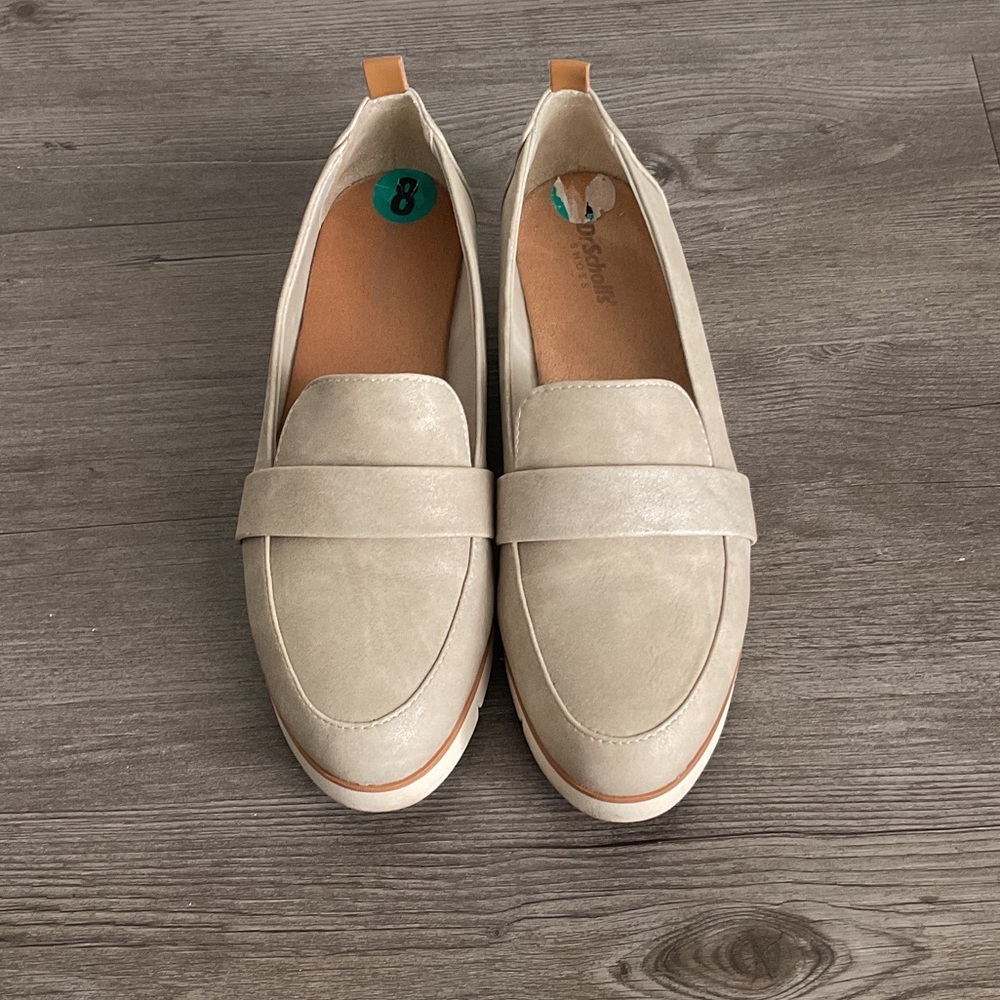 Dr Scholl’s Chic Beige Loafers for Women Size 8